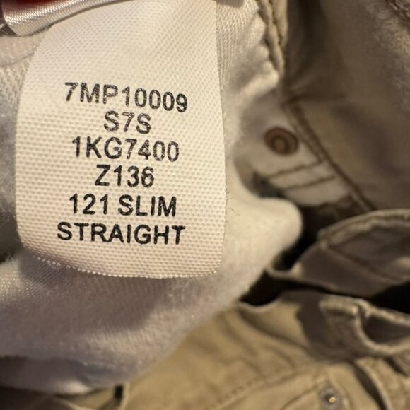 Lucky Brand LA 121 Slim Straight Men’s Pants Size 30x32 – Very Good Condition - Picture 8 of 8